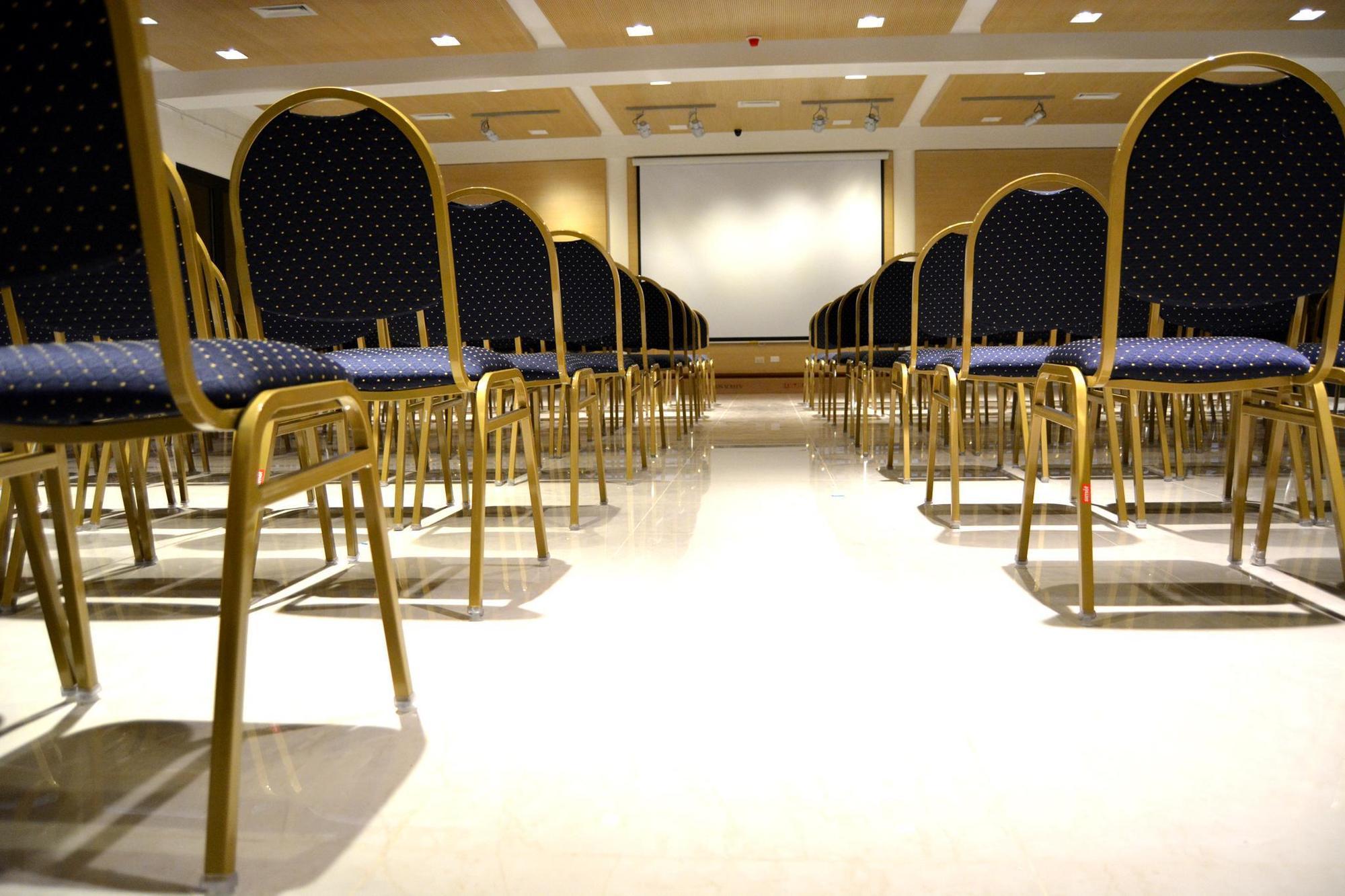 Neper Hotel 4*